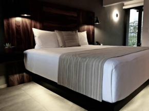 3 Incredible King Suite Rooms in Boutique Hotel